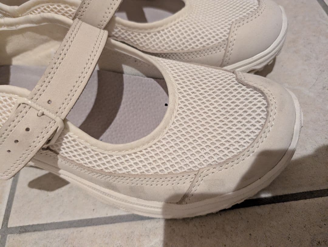 salomon marie jeanne ホワイト　25cm