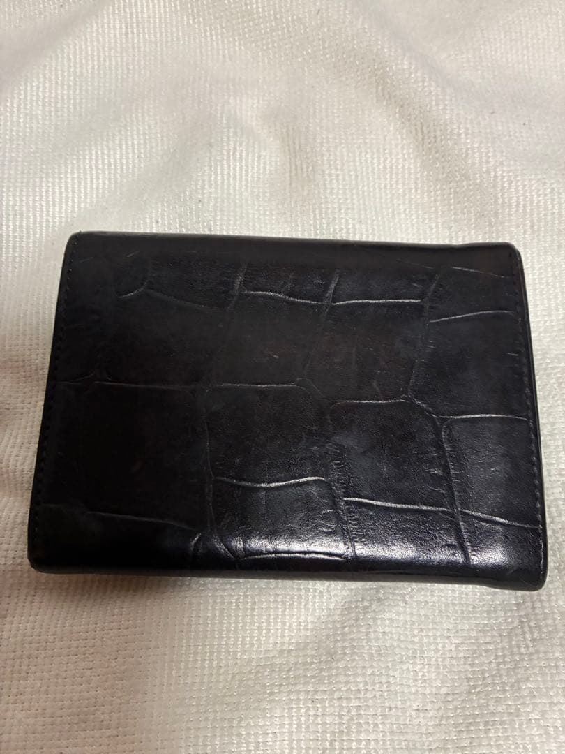 イルビゾンテ　クロコ型押しレザー二つ折り財布