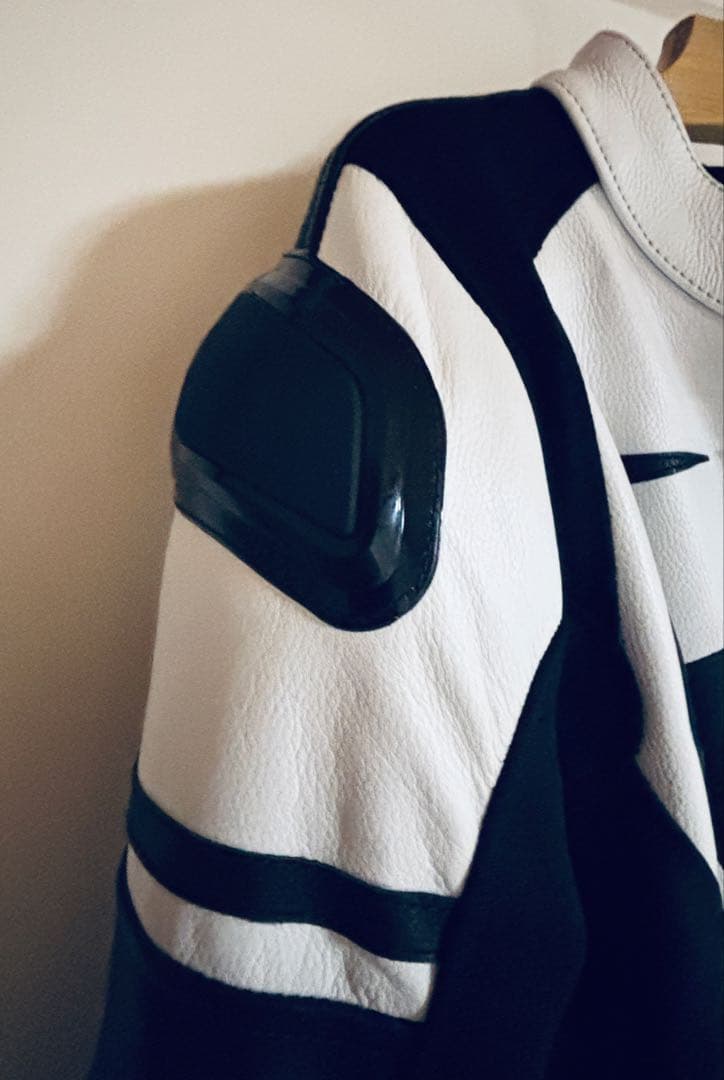 REV'IT! レーシングスーツ ホワイト/ブラック