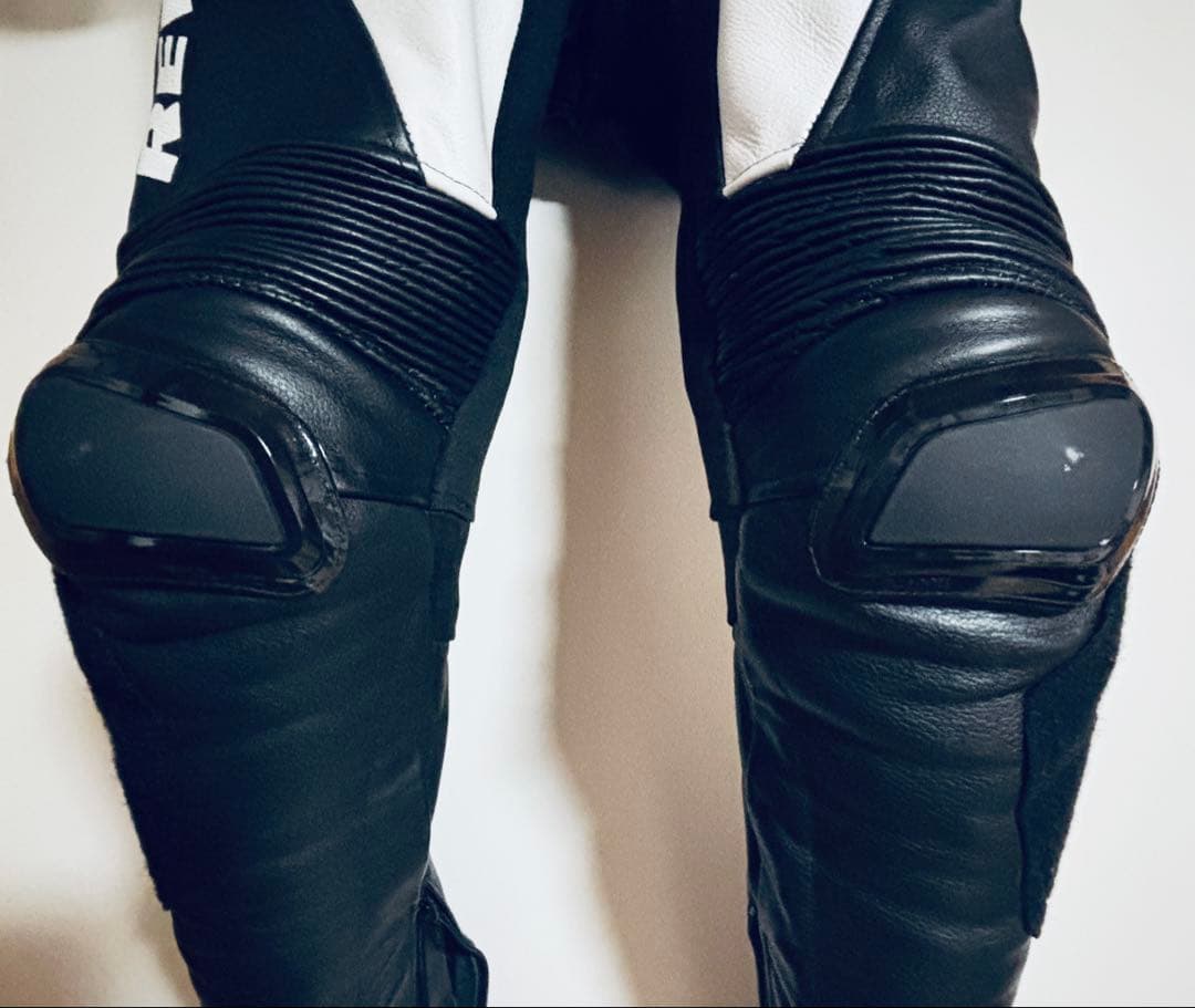 REV'IT! レーシングスーツ ホワイト/ブラック