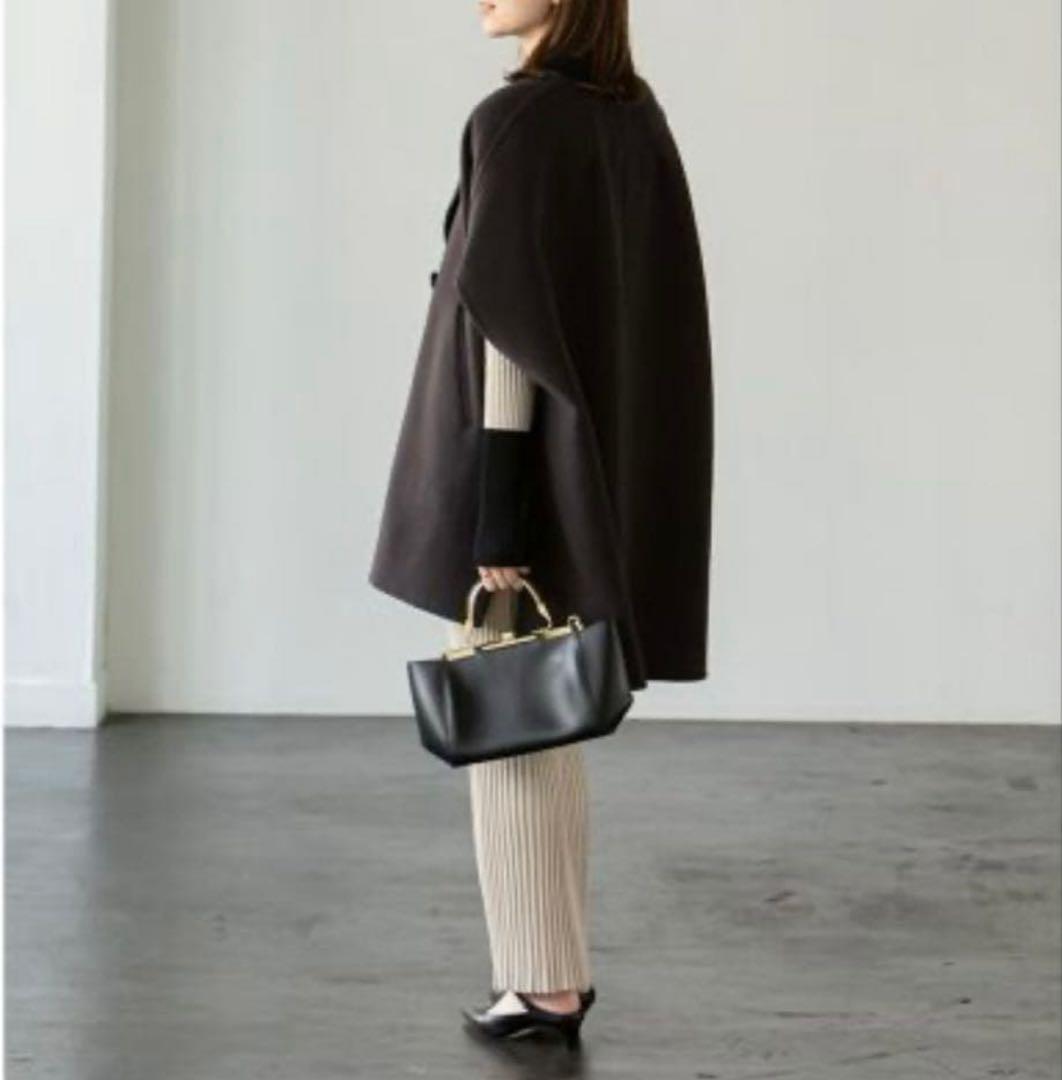 早い者勝ちSALE【美品】ノーブル　リバーポンチョジレ ケープコート　4.9万