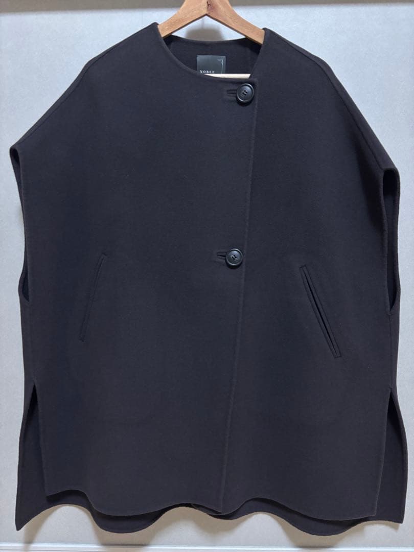 早い者勝ちSALE【美品】ノーブル　リバーポンチョジレ ケープコート　4.9万