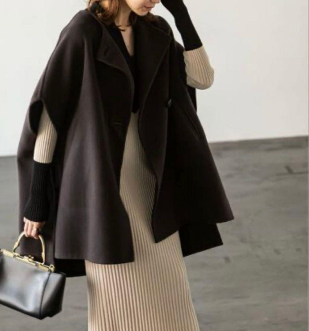 早い者勝ちSALE【美品】ノーブル　リバーポンチョジレ ケープコート　4.9万