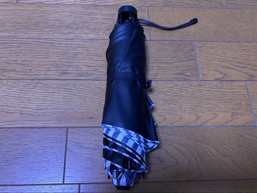 サンバリア100 折りたたみ日傘 2段折コンパクト / ストライプ(ネイビー)