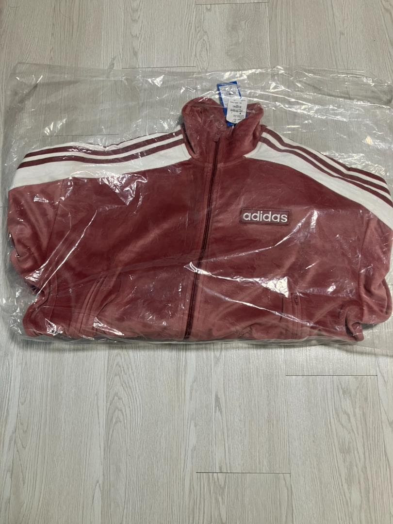 新品M adidas W ADIBREAK VELOUR TT 重盛さと美