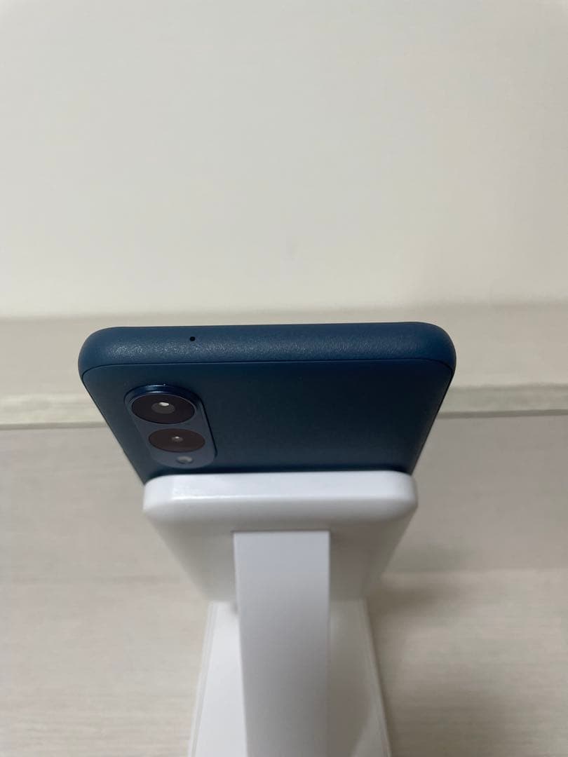 【美品】arrows We2 F-52E ネイビーグリーン