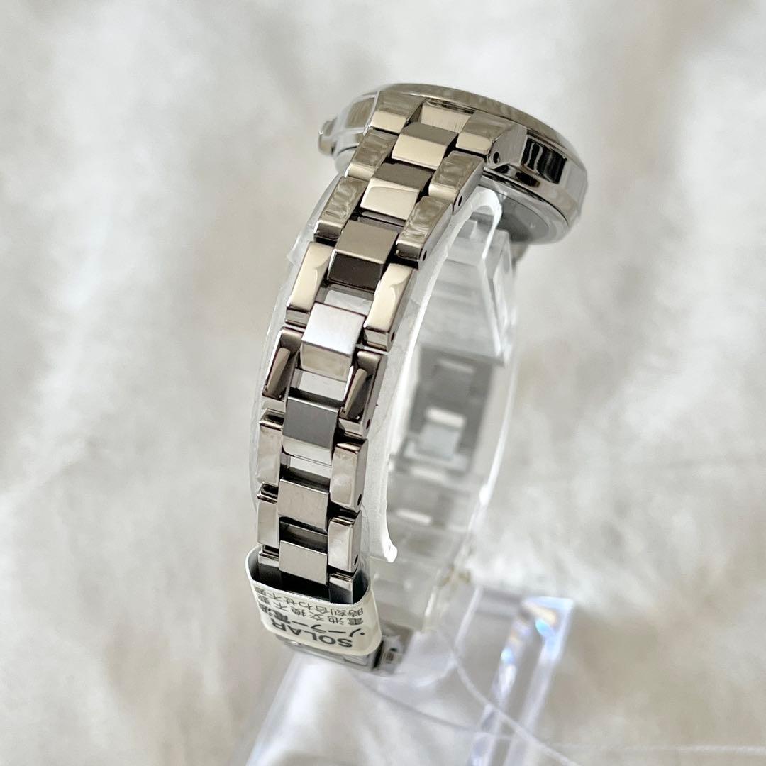 SEIKO セイコー　腕時計　ルキア ソーラークォーツ　レッド文字盤