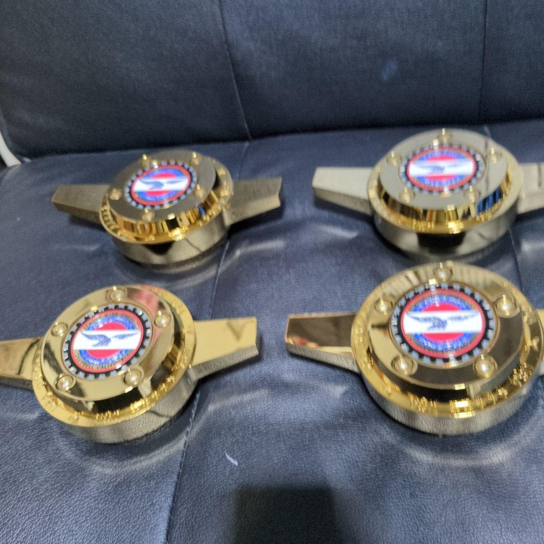 新品未使用　ノックオフ　ゼニスロッキングタイプ　ゴールド　ローライダー