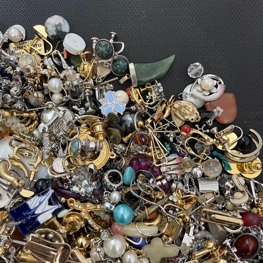 リ*ʔ様 アクセサリー イミテーション大量まとめ売り 総重量1.4kg ゴールド