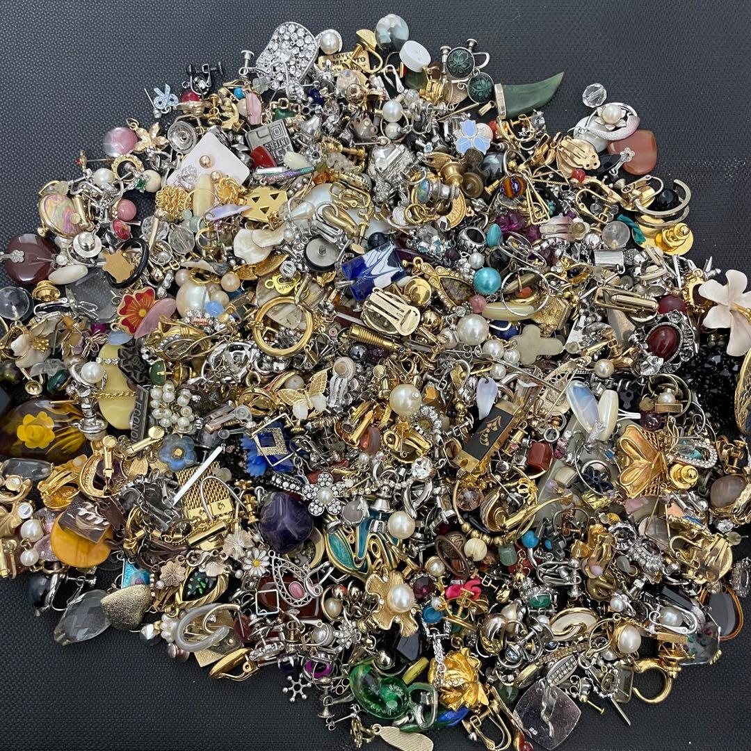 リ*ʔ様 アクセサリー イミテーション大量まとめ売り 総重量1.4kg ゴールド