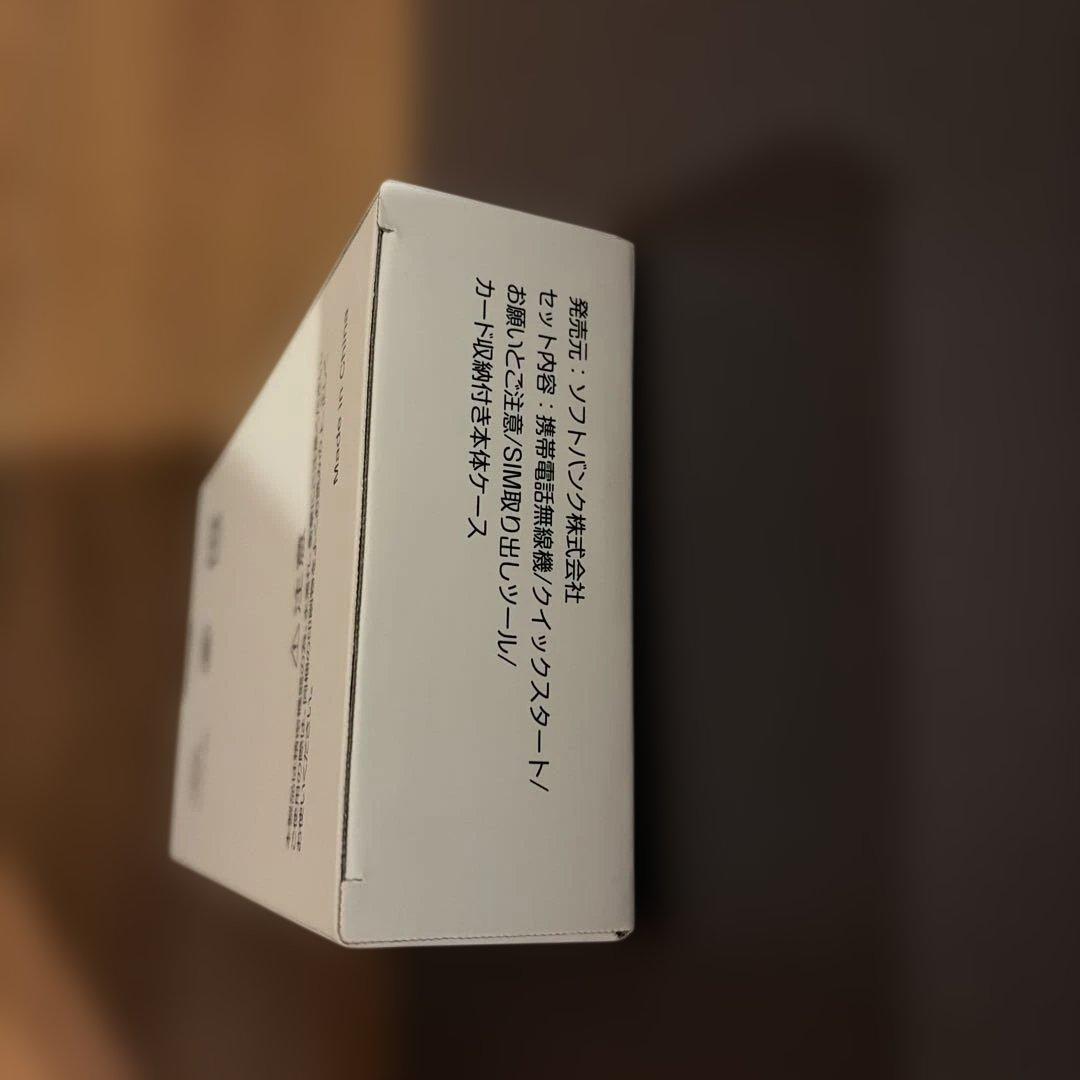 t*i様 SoftBank ファミリースマホ 本体