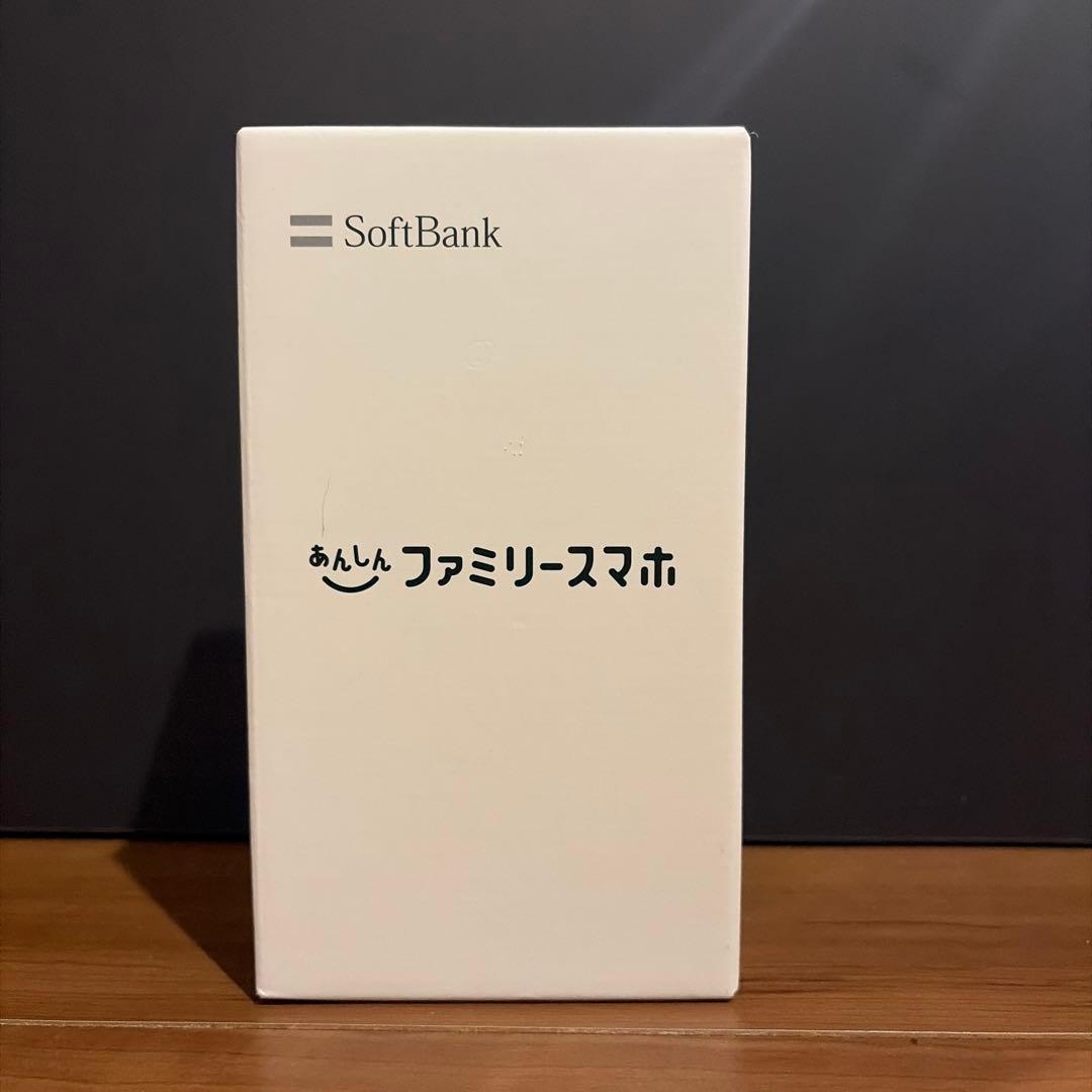 t*i様 SoftBank ファミリースマホ 本体