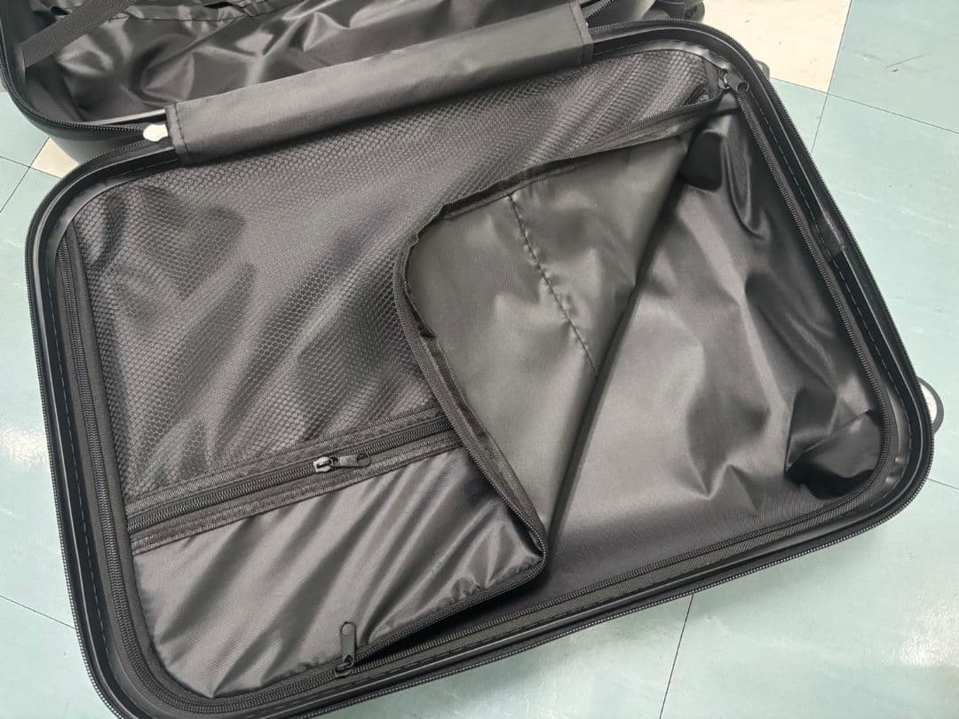 Lサイズ新品未使用スーツケース　キャリーケース　イエロー2個sdt105L軽量