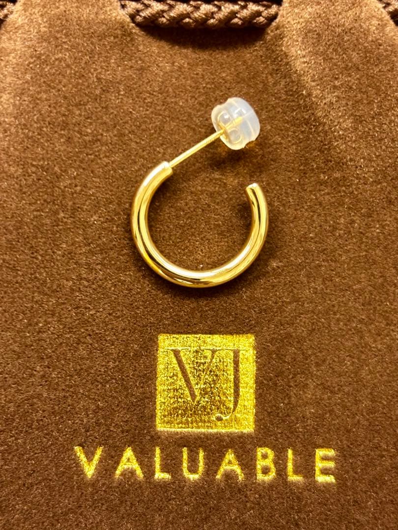 VALUABLE ゴールド ハーフパイプ G型 フープピアス K18