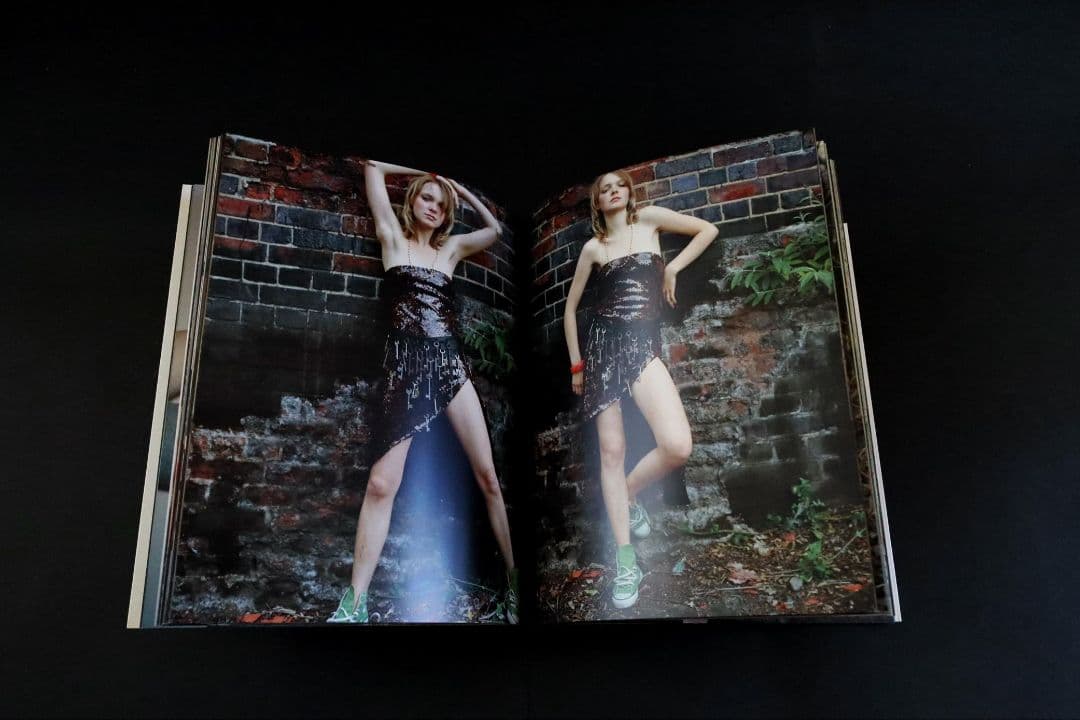 Valerie Phillips / I Can't 〜 llica