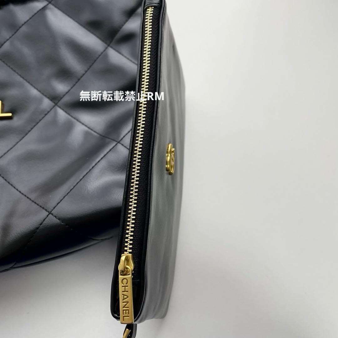 シャネル ノベルティ ポーチ付き チェーントートバッグ