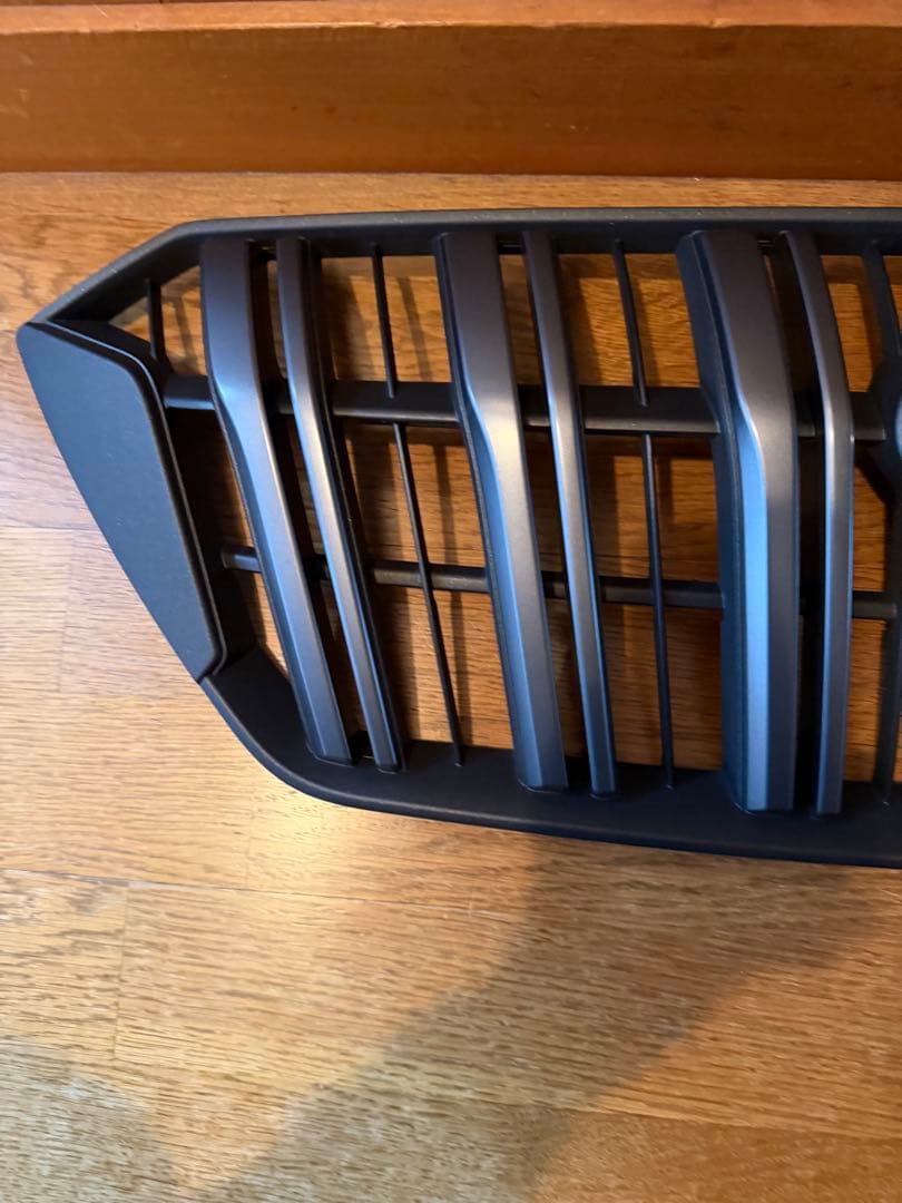 アウトバック BT5 フロントグリル