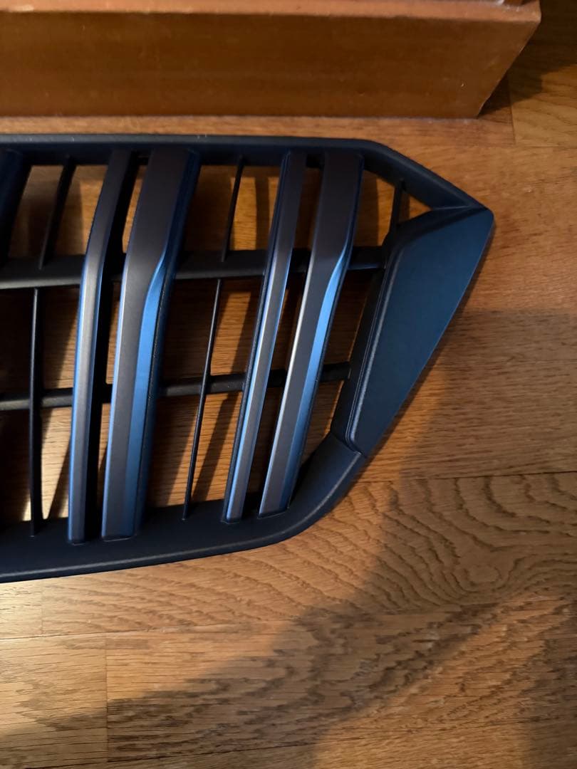 アウトバック BT5 フロントグリル