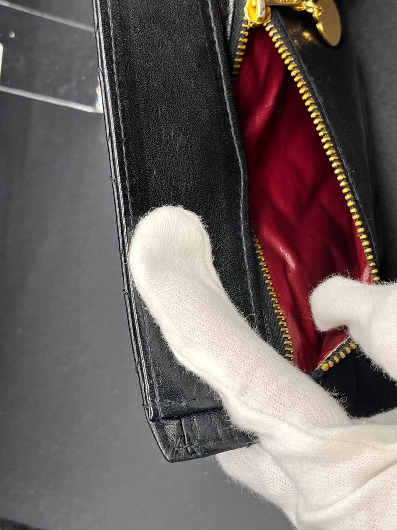 CHANEL ブラック キルティング 二つ折り財布 ミニバッグ