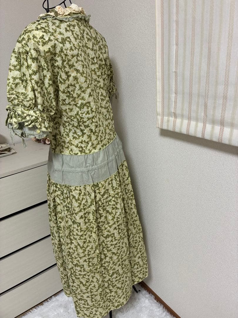 極美品✨ワンダフルワールド　カネコイサオ　花柄レース襟 半袖ロングワンピース