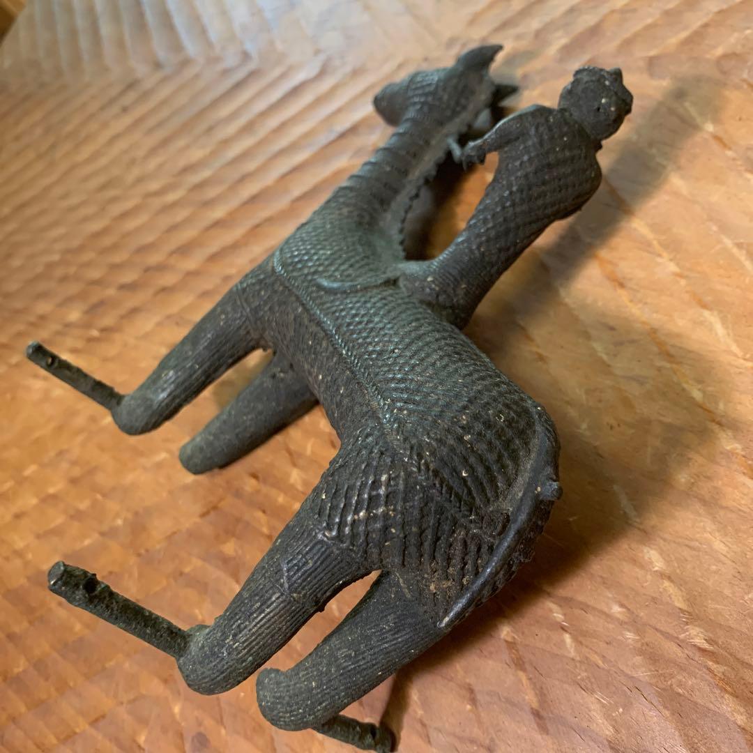 インド　コンド族　真鍮工芸品　馬に乗る騎士