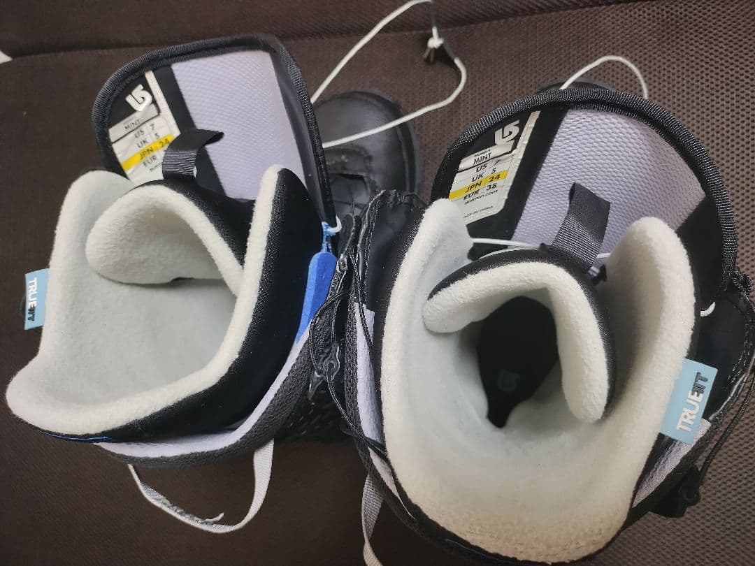 バートン　スノーボードブーツ　24cm BURTON　MINT