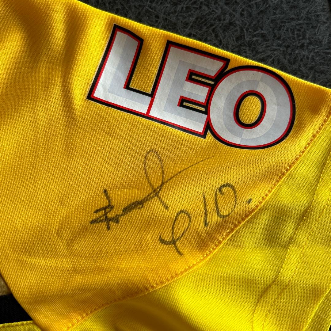 ムアントン　タイリーグ　寄せ書サイン　Sサイズ