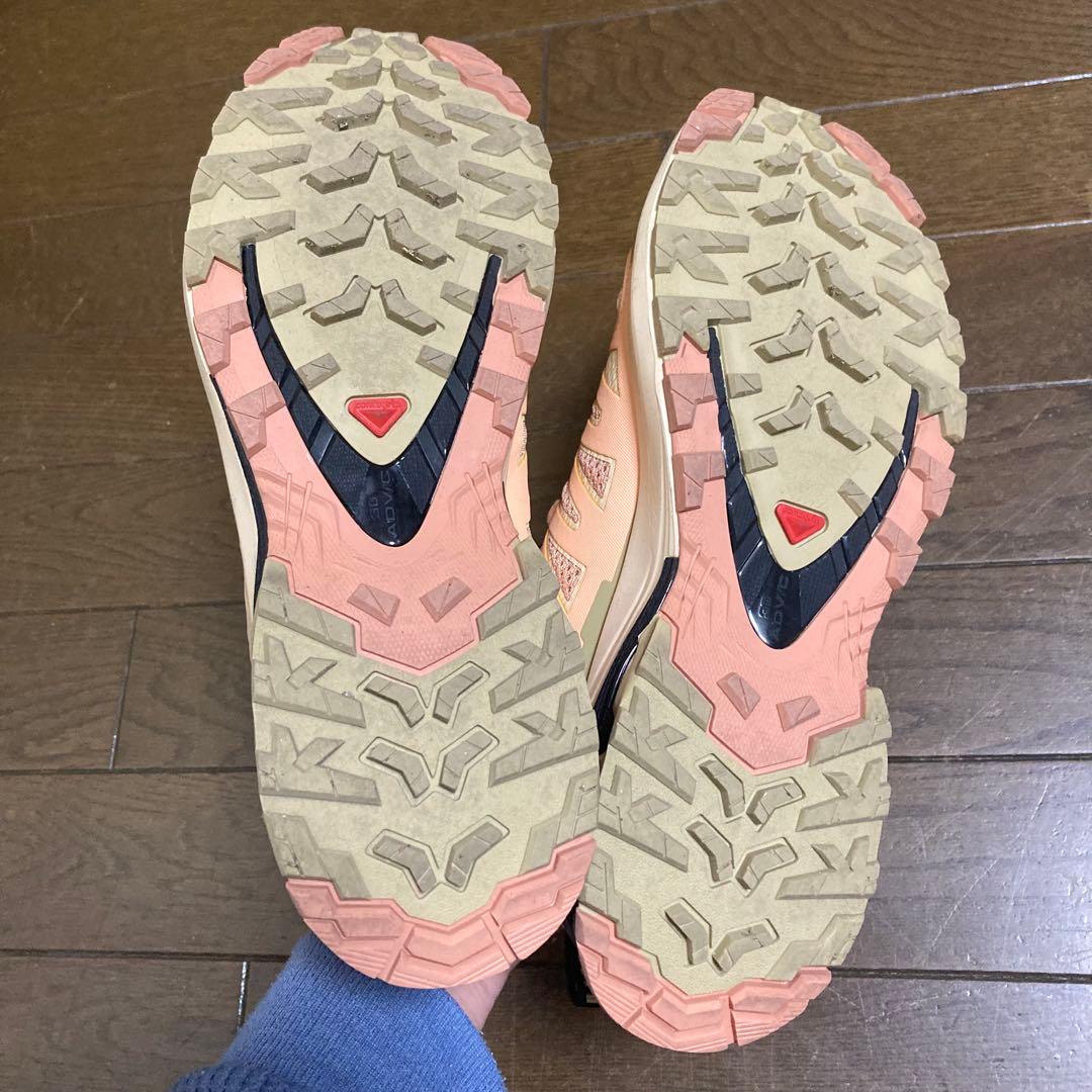 【美品】Salomon スニーカー