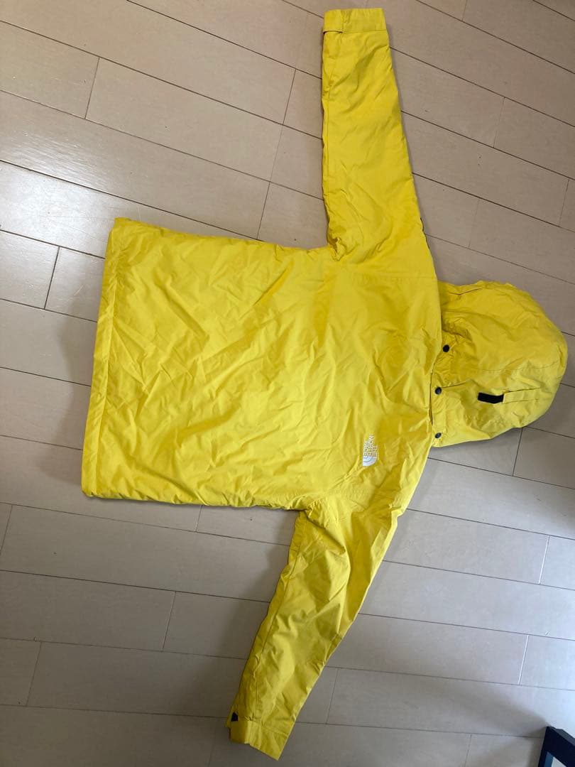 子ども用イエローフード付きジャケット