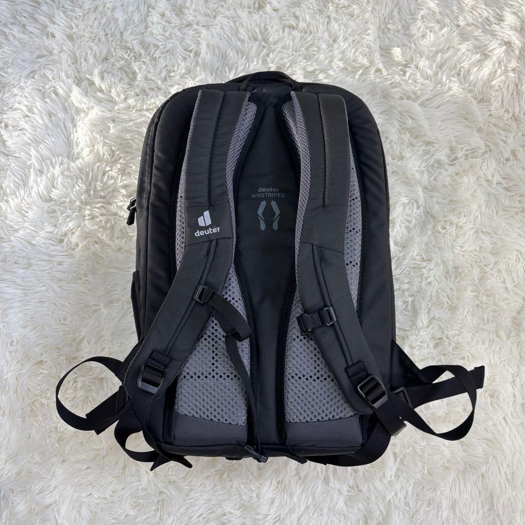 deuterビジネスリュック　ノートPC 28L