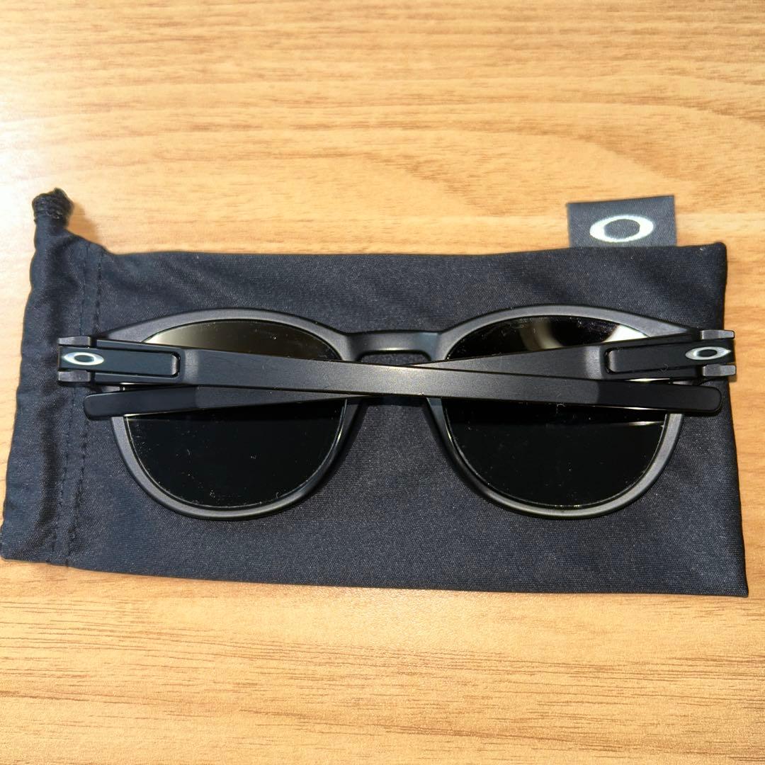 OAKLEY（オークリー ）サングラス　LATCH