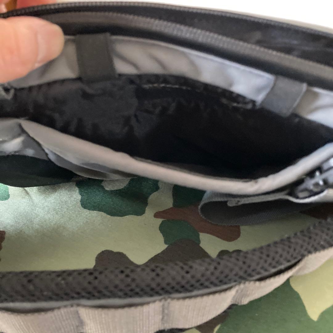 碓氷 雪乃　Lii Gear Mr Control グレー　ポーチ