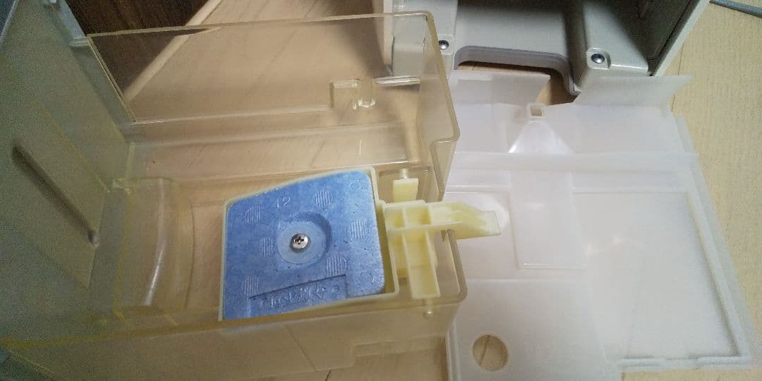 16畳対応➰安心の日本製♥️シャープ冷房機能付き衣類乾燥除湿機✨