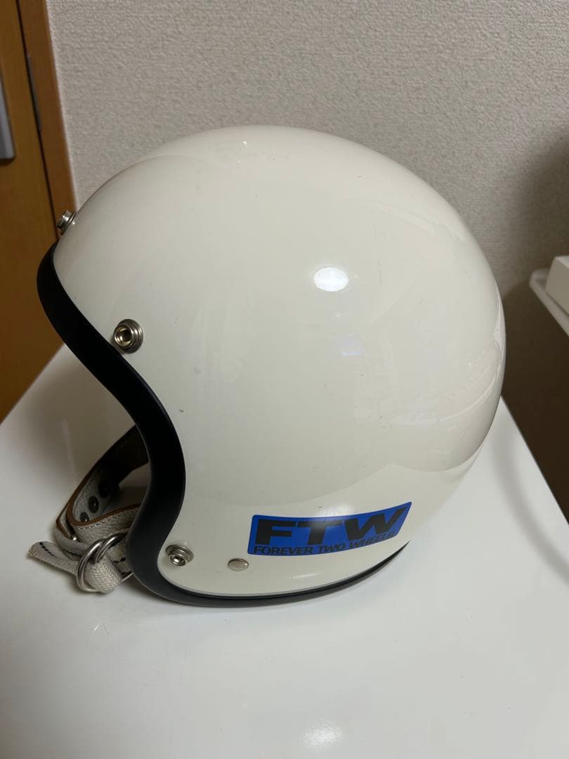 TT&CO._スーパーマグナム_57-58cm（M/Lサイズ） バイザー付き