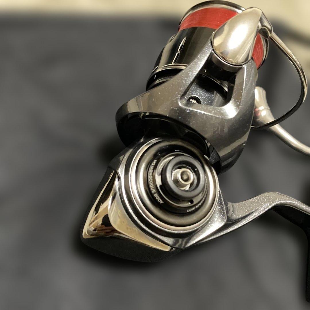 【極美品】ダイワ 24ルビアスLT2000S-P