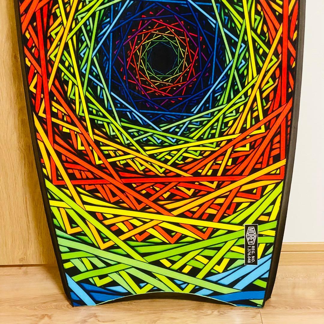 ★美品★モーレー ボディボード MACH9TR 約107×55cm 幾何学模様