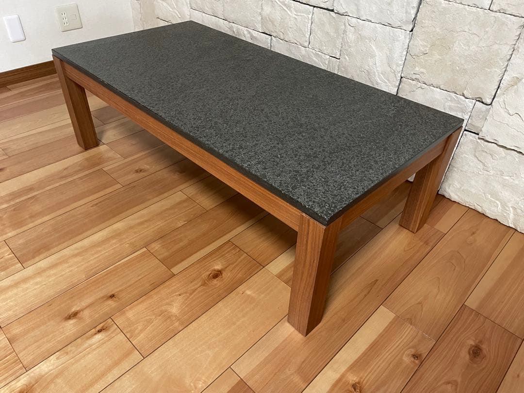 クラスティーナ　Crastina センターテーブル　リビングテーブル　天板御影石