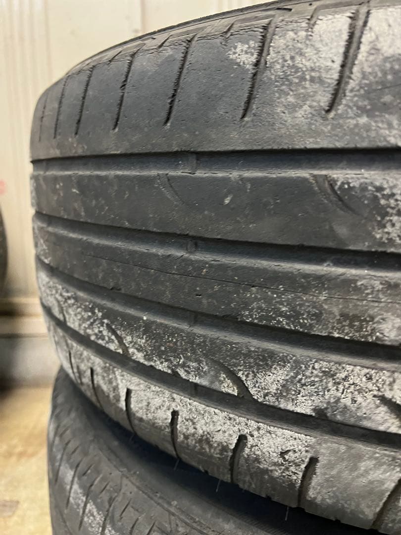 グランドチェロキー純正ホイール　18インチ8j 265/60r18