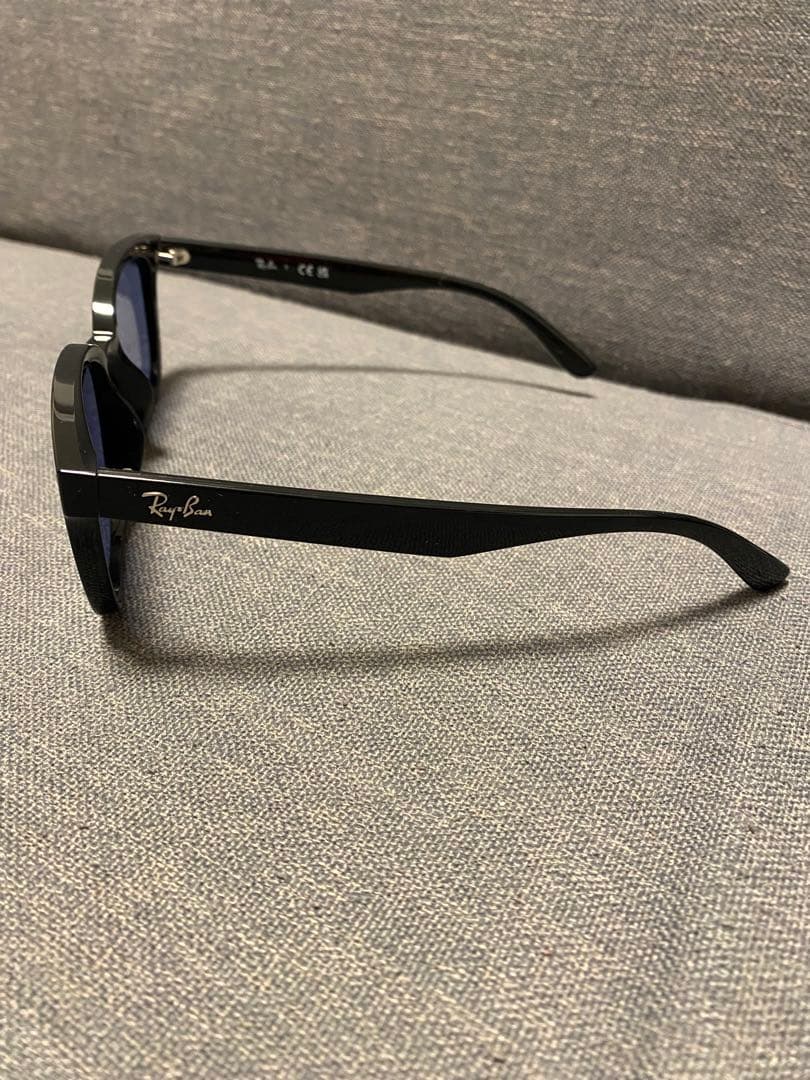 ✨RayBan✨サングラス ブルーレンズRB4461D