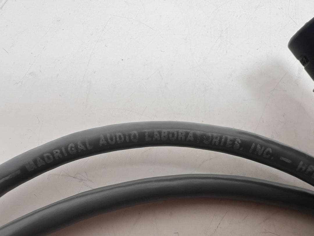 MADRIGAL マドリガル　バランスケーブル XLRケーブル　1m ペア　①