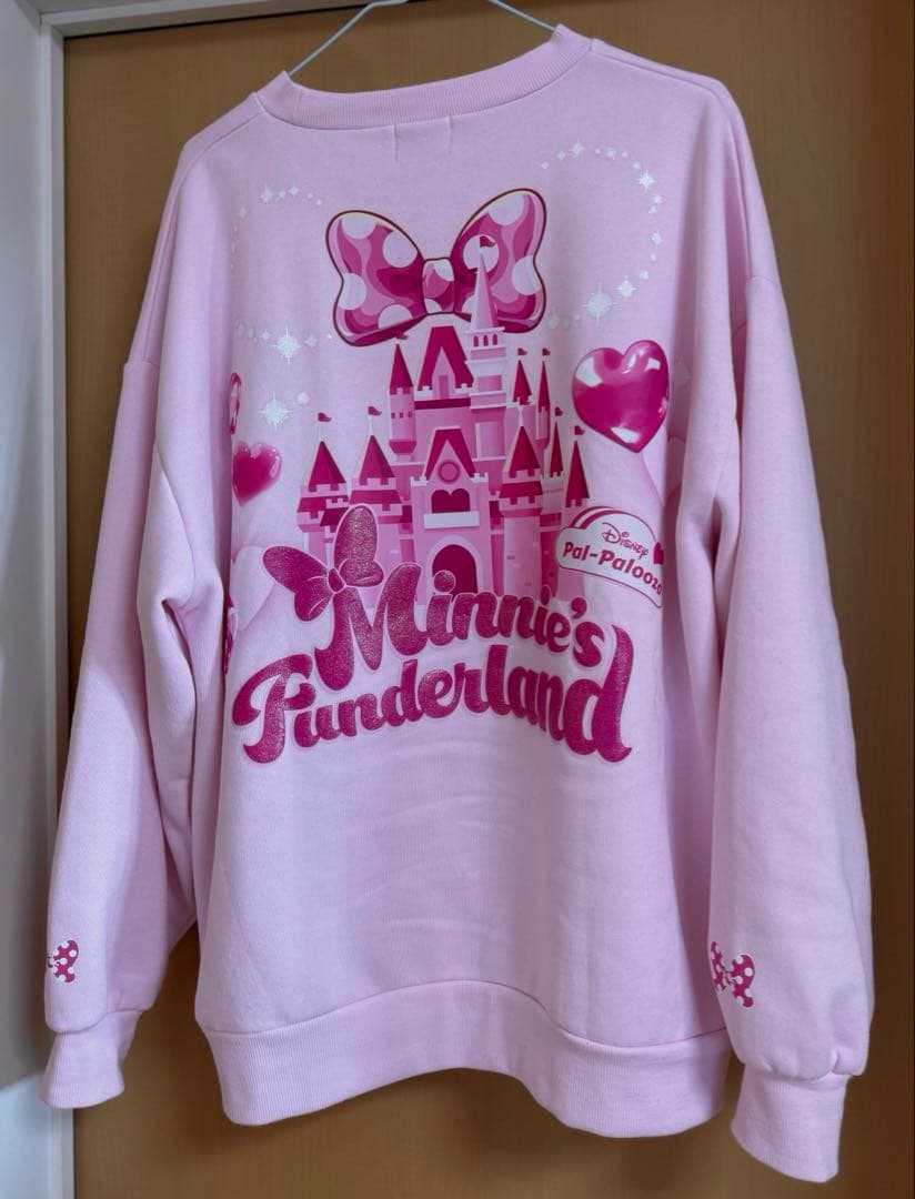 ミニーのファンダーランド　トレーナー　即日発送