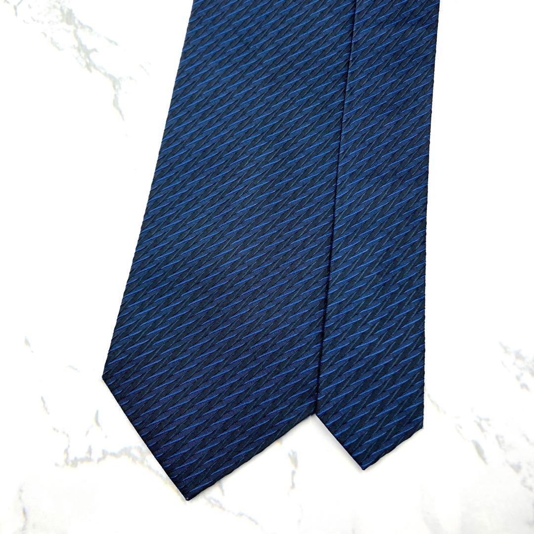 ◆美品◆Christian Dior ネクタイ 青色 幾何学模様 光沢感