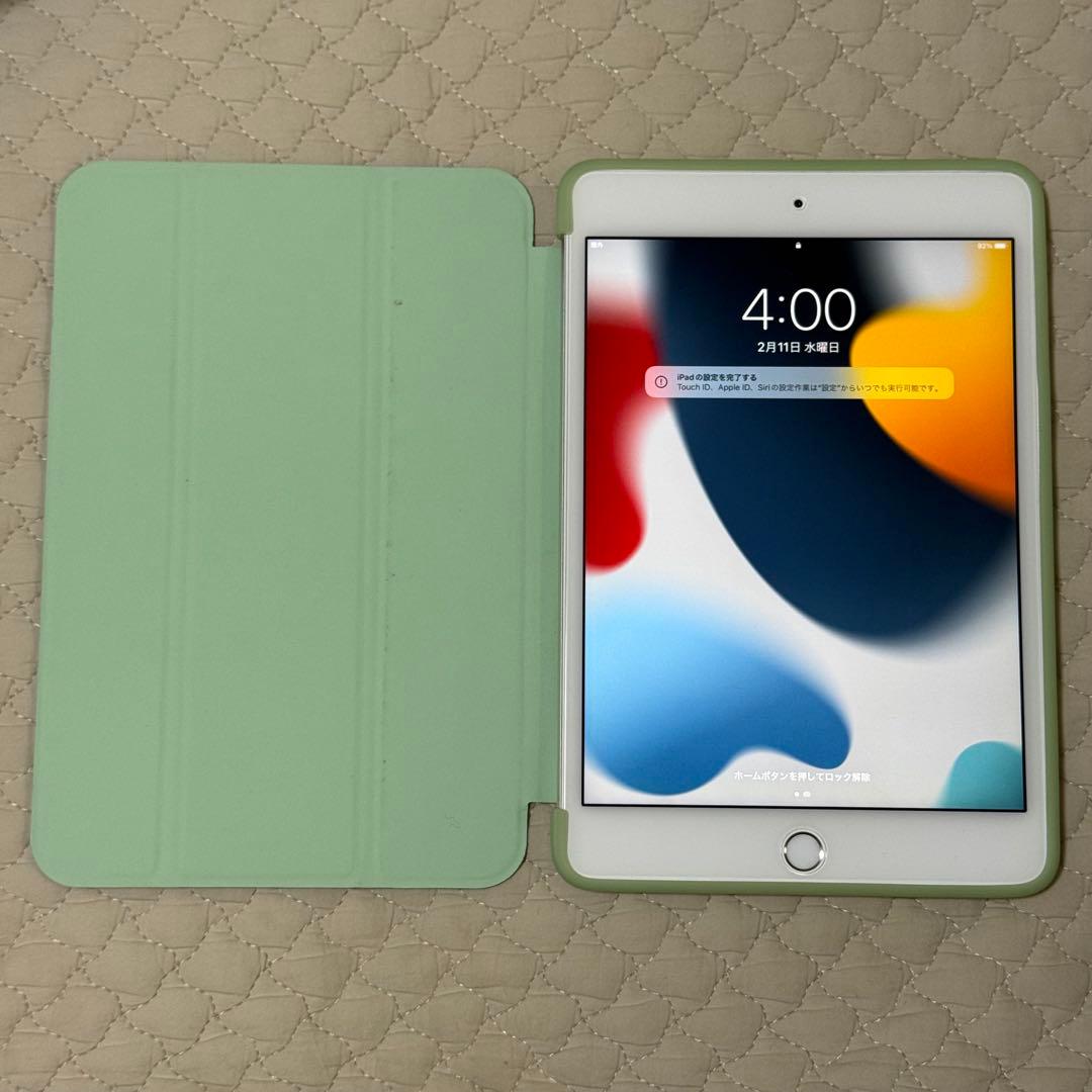 L*c様 iPad mini 4 128GB シルバー（docomo）本体のみ