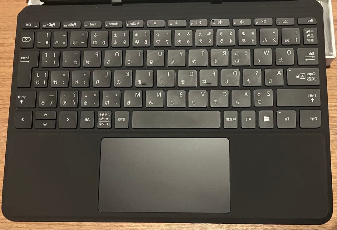 Surface Go 2 / 8GB / 128GB / 純正キーボード・ペン付