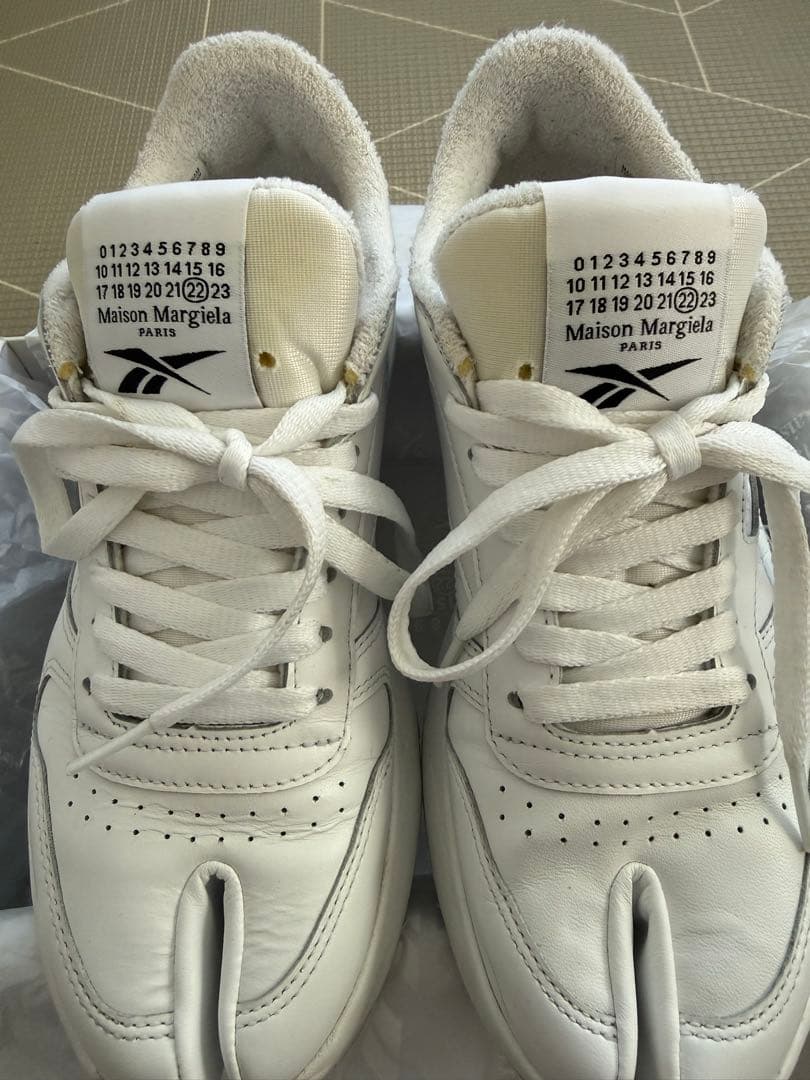 Margiela x Reebok タビスニーカー ホワイト