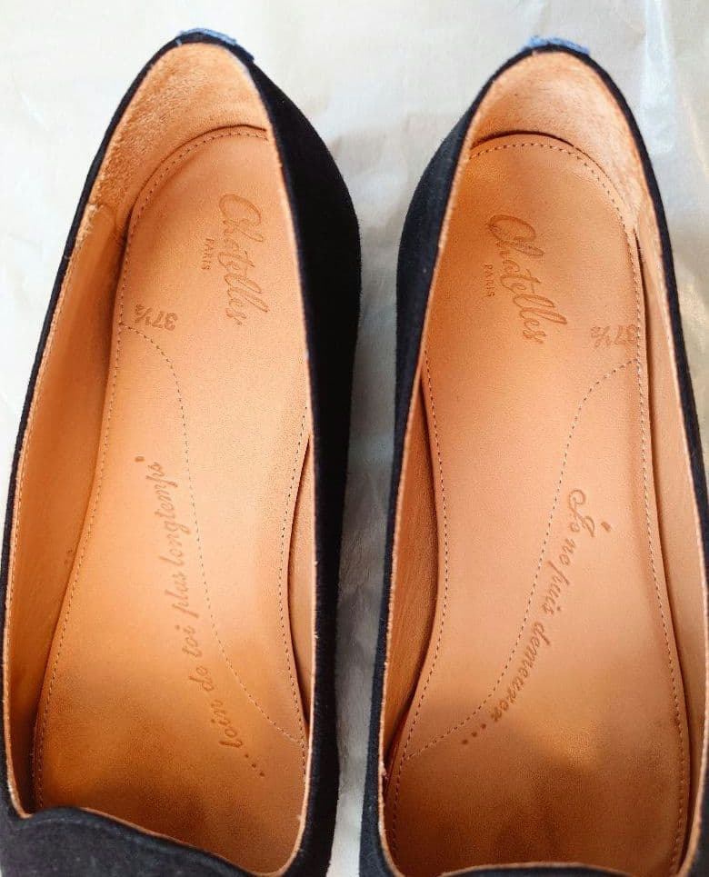 Chatelles 黒 ポインテッドトゥ シューズ