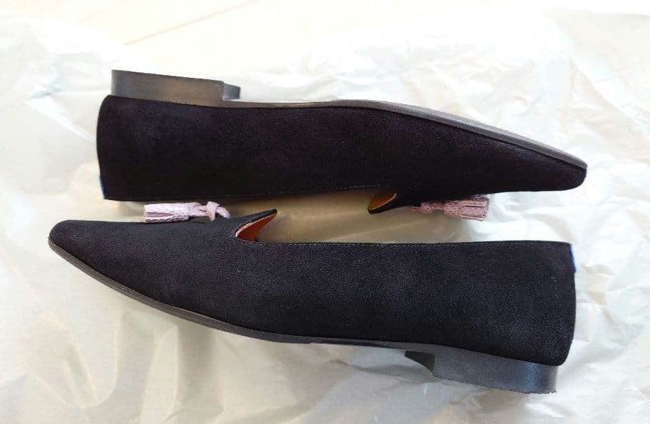 Chatelles 黒 ポインテッドトゥ シューズ