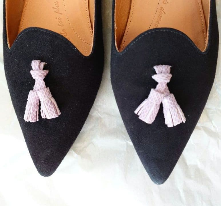 Chatelles 黒 ポインテッドトゥ シューズ