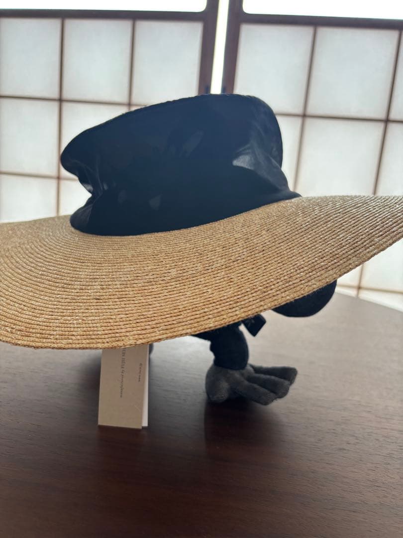 マドリガル　帽子