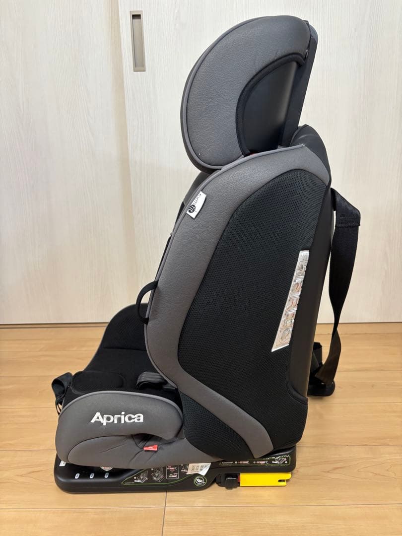 美品ApricaフォームフィットAB ISO-FIX チャイルド&ジュニアシート
